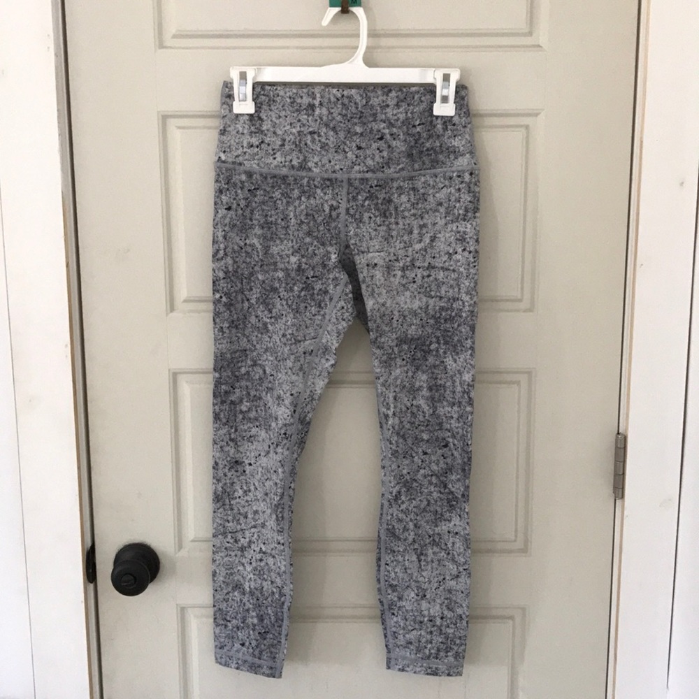 NWOT Lululemon Wunder Under
